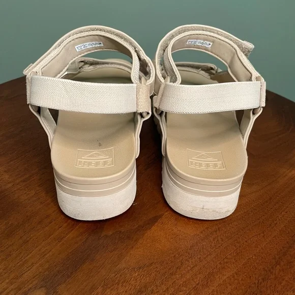 Reef Women's Cushion Rem Hi Tan Sandals - Picture 6 of 8